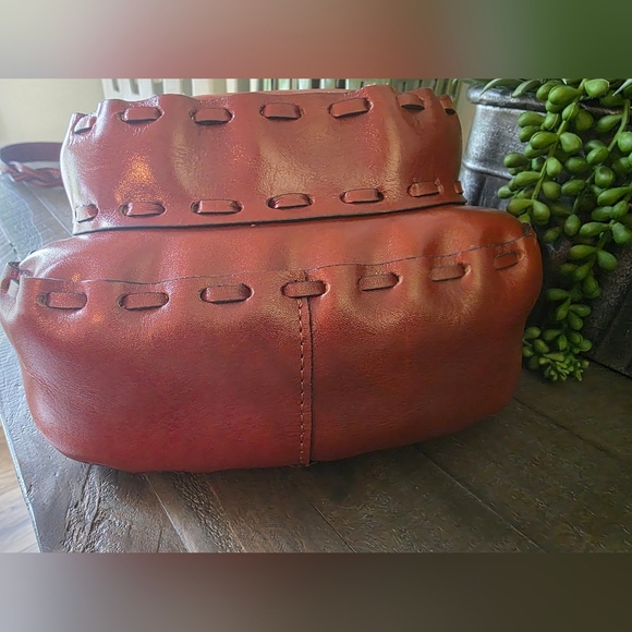 Patricia Nash Hand Painted Leather Butterfly Aida Crossbody/Shoulder Bag - Picture 13 of 13